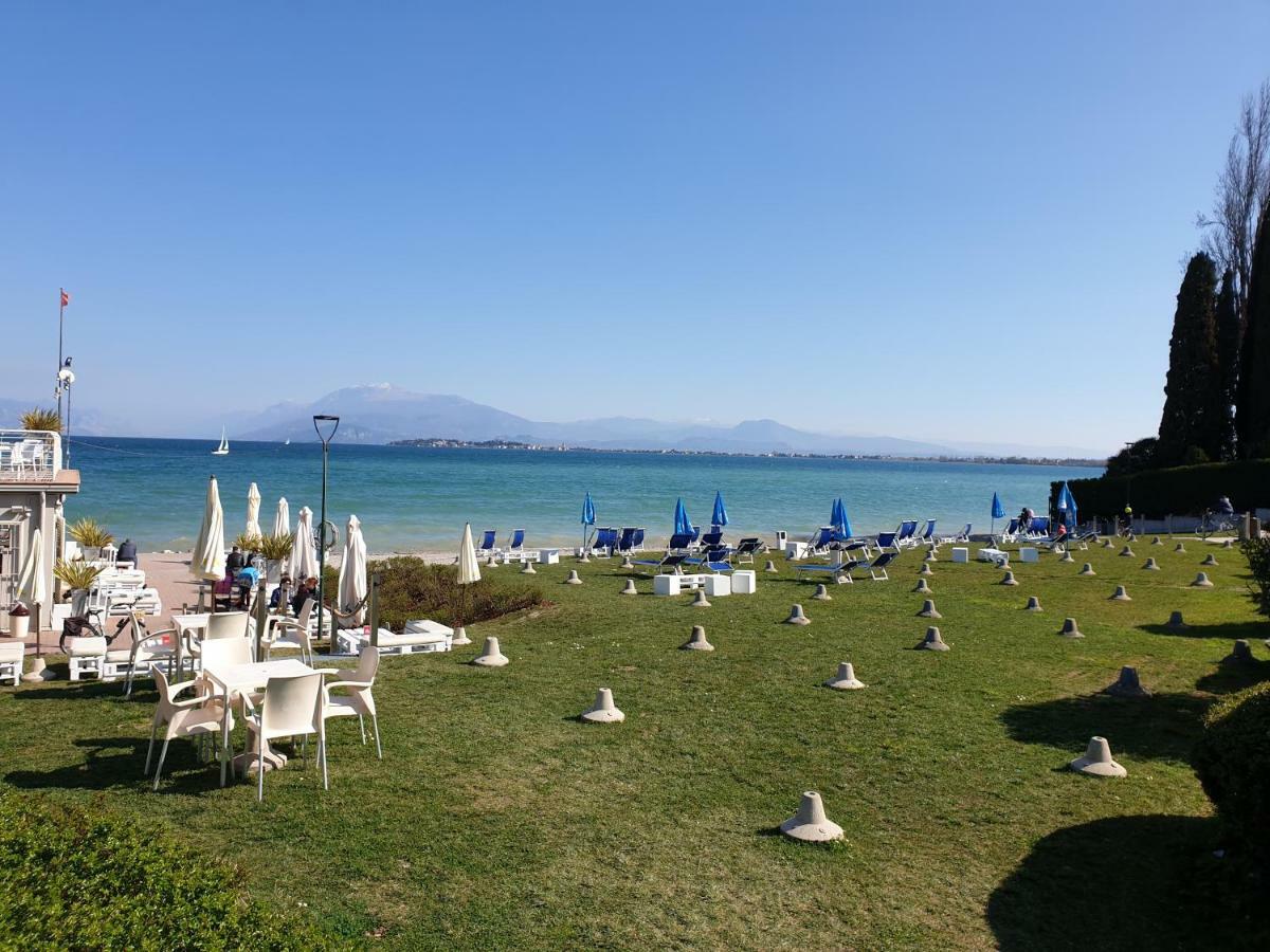 Sun Lake Apartments Desenzano del Garda Ngoại thất bức ảnh
