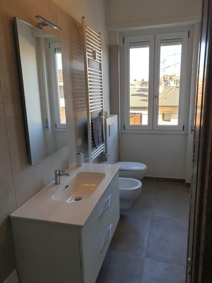 Sun Lake Apartments Desenzano del Garda Ngoại thất bức ảnh